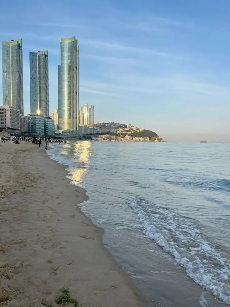 4D3N in the Beach Town Busan gi0sh7