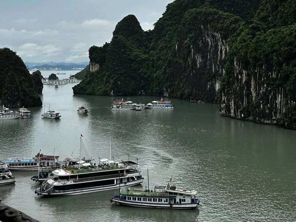 10D9N Hanoi, Halong Bay & Sapa 4ajyrm