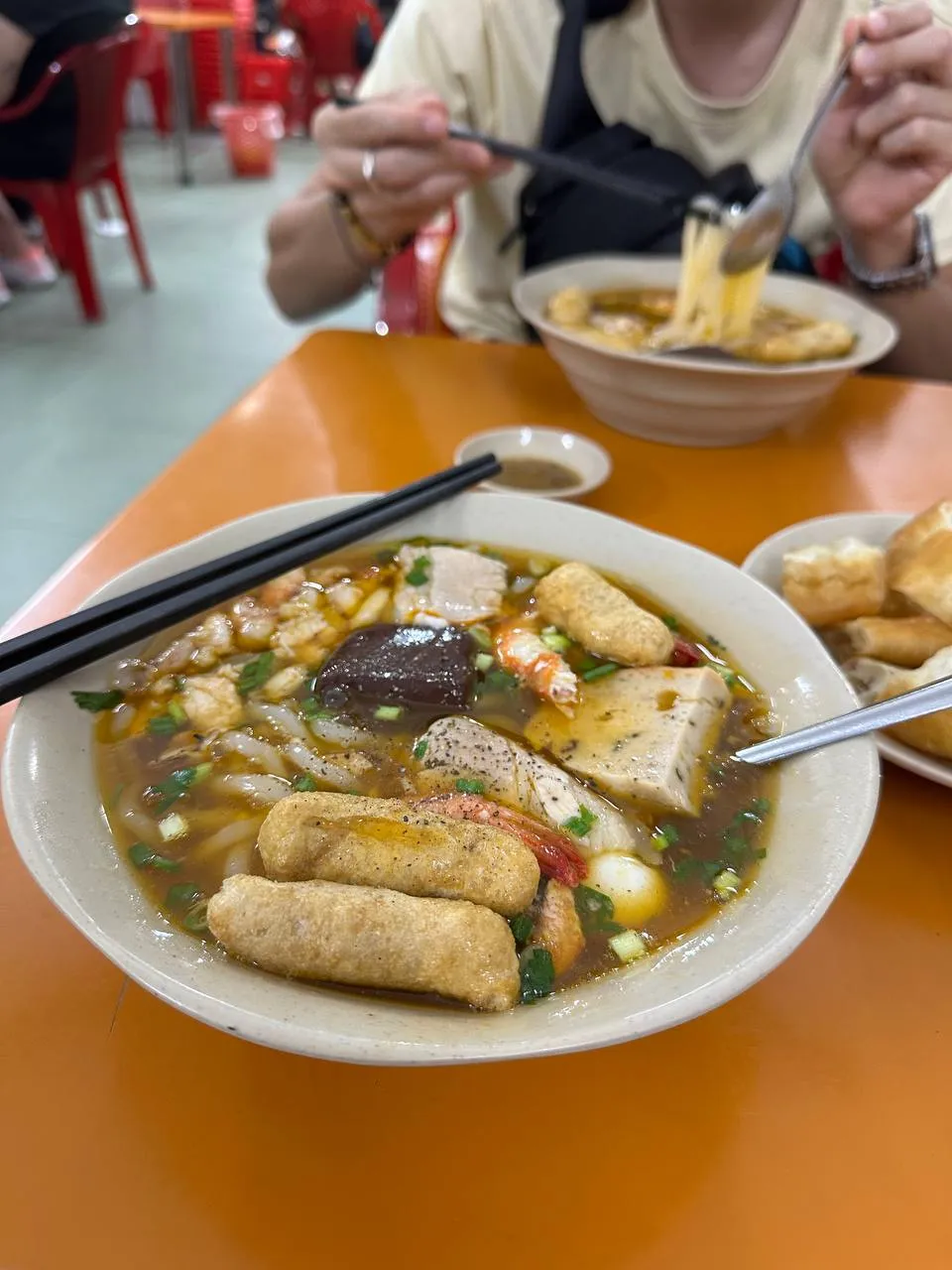 5 Days in Ho Chi Minh City - Shopping, Cafes, Eating and much more! e722ay