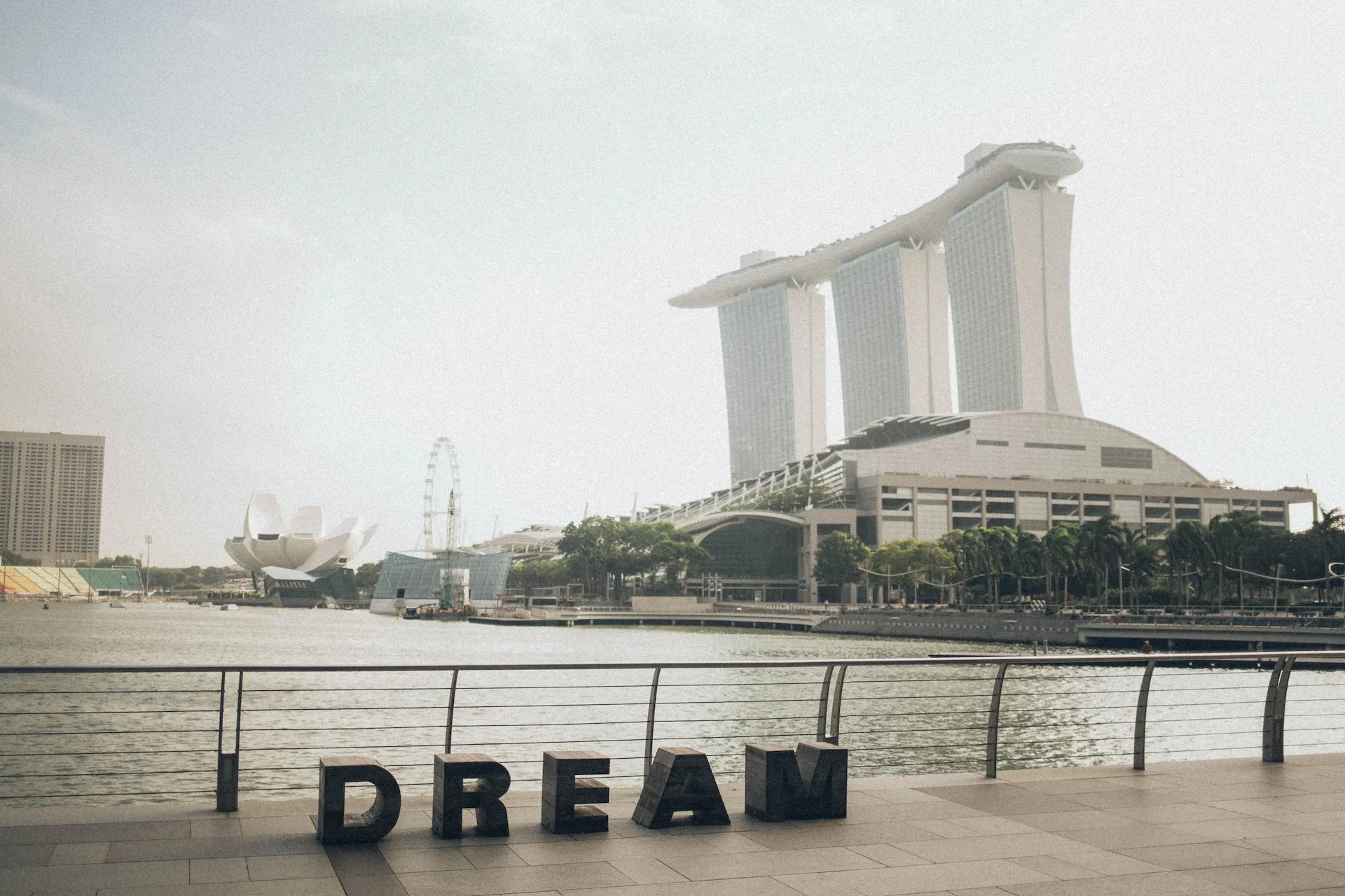 2 Days in Singapore: Marina Bay Icons, Cultural Neighborhoods & Legendary Hawker Food yj762t