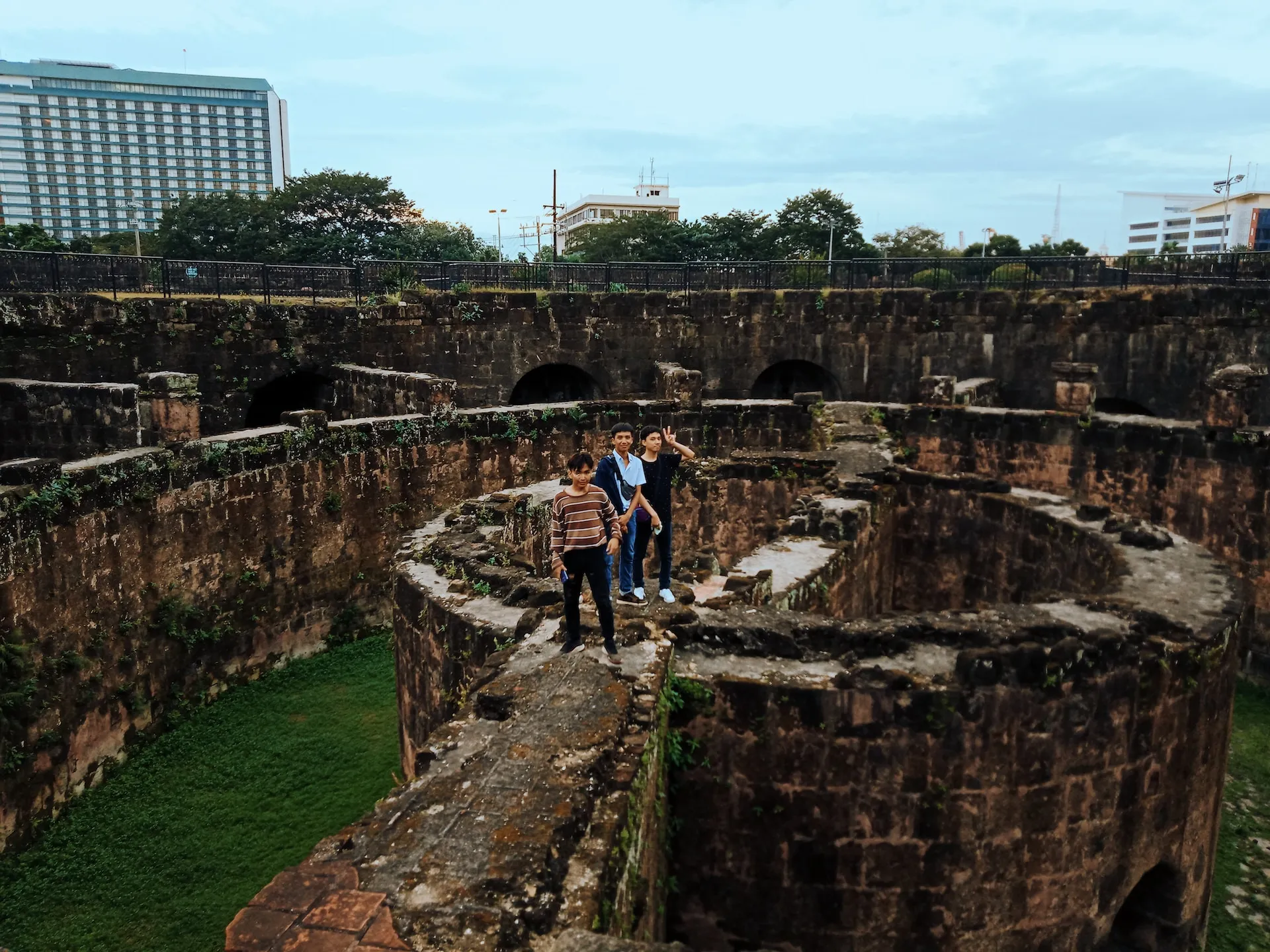 3 days Vibrant Journey Through Manila’s Past and Present bzoga0