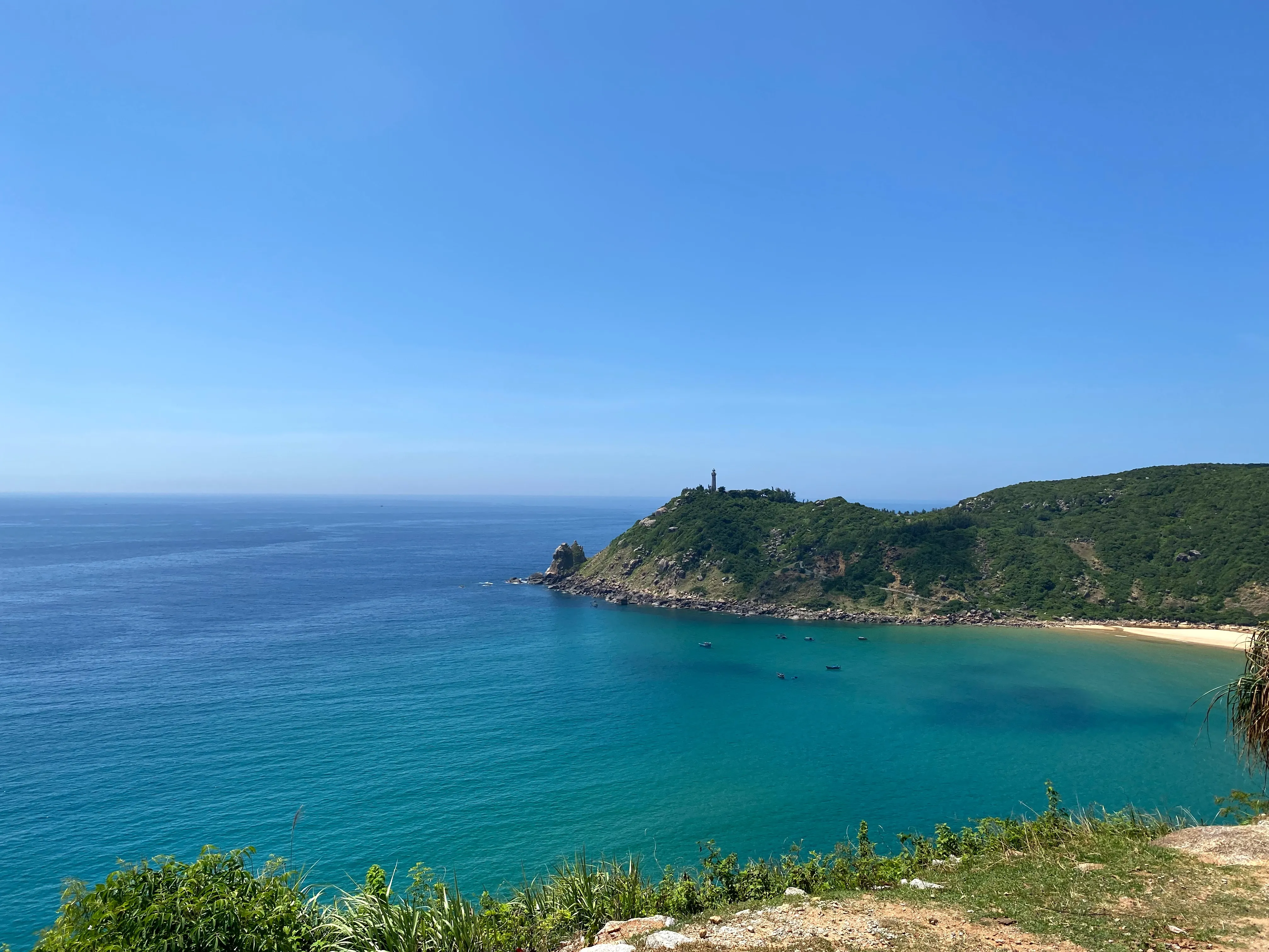 3 days go along Vietnam Central Region - Quy Nhon, Phu Yen, Nha Trang 4xgr97