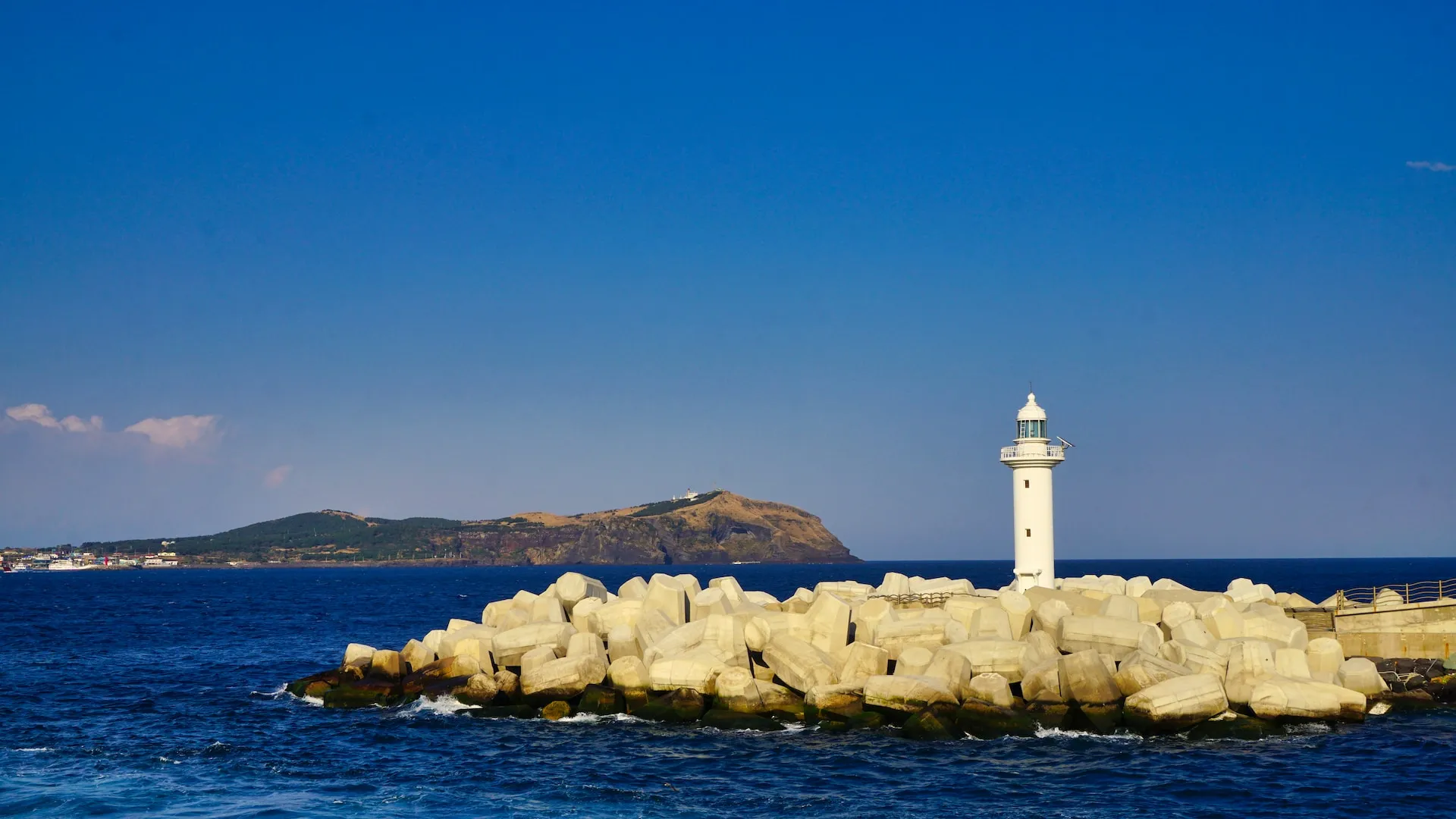 2 days Journey Through the Wonders of Jeju Island: From Scenic Nature to Rich Culture n0xk1v
