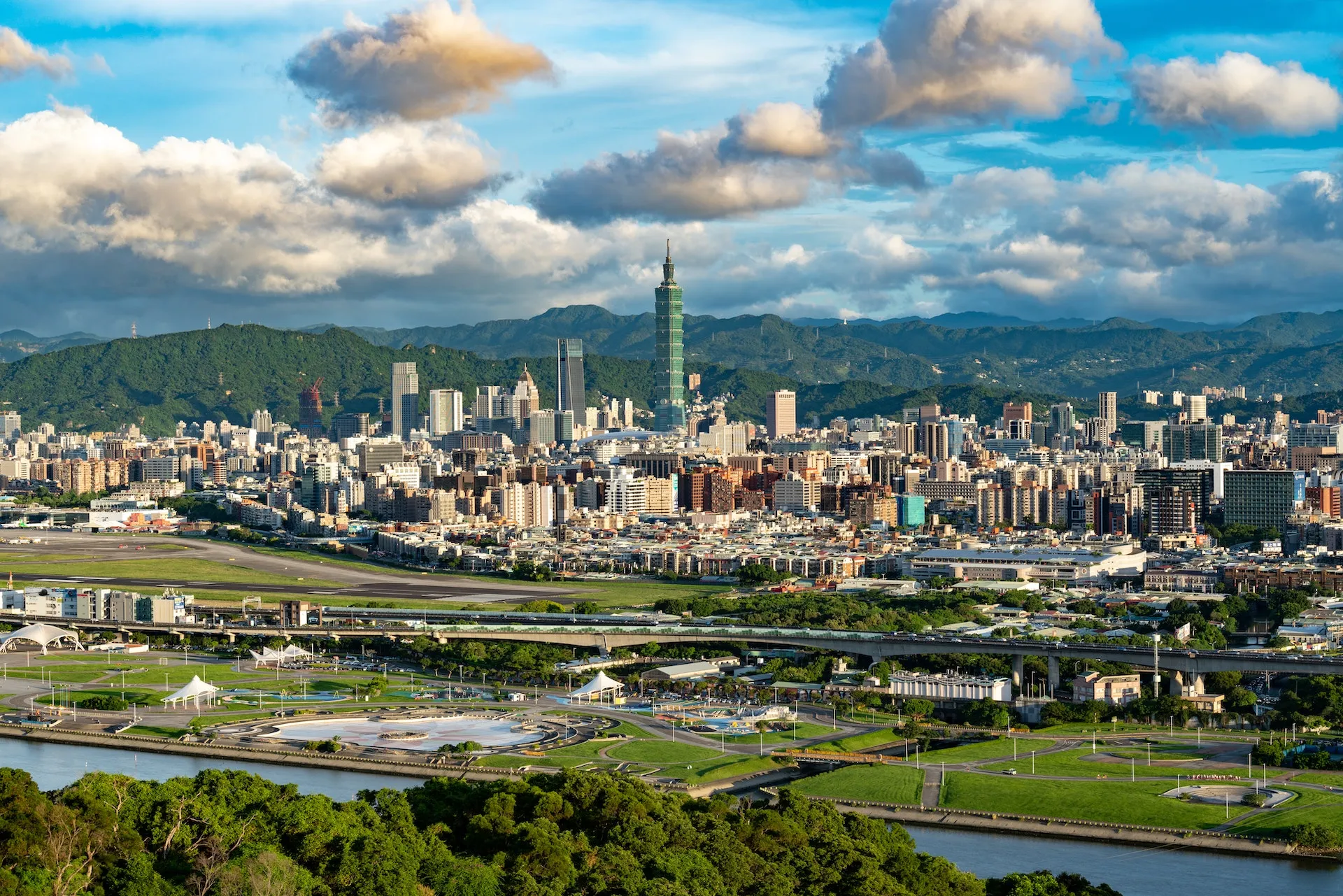 4-Day Taipei Itinerary: Dumplings, Night Markets, and Taipei 101 ux8bju