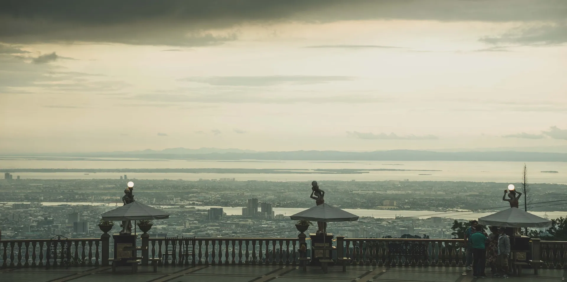 Enchanting Journey Through Cebu's Rich Heritage and Natural Beauty 1ep67s