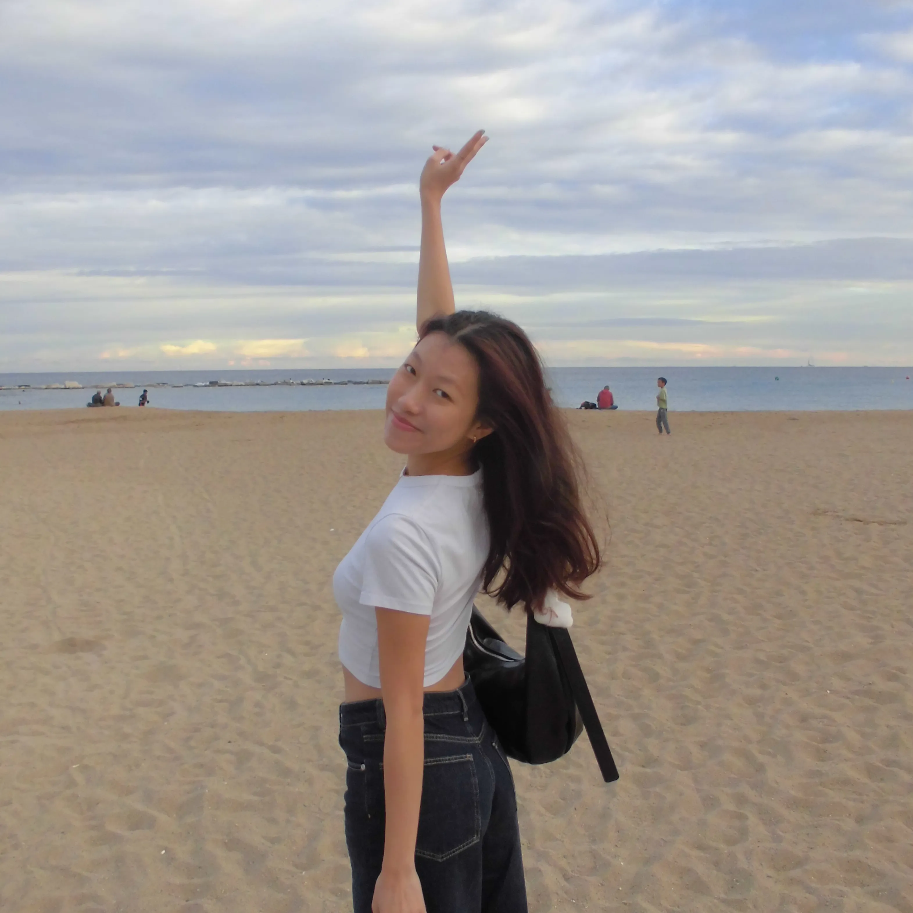 cait ✿‧₊˚