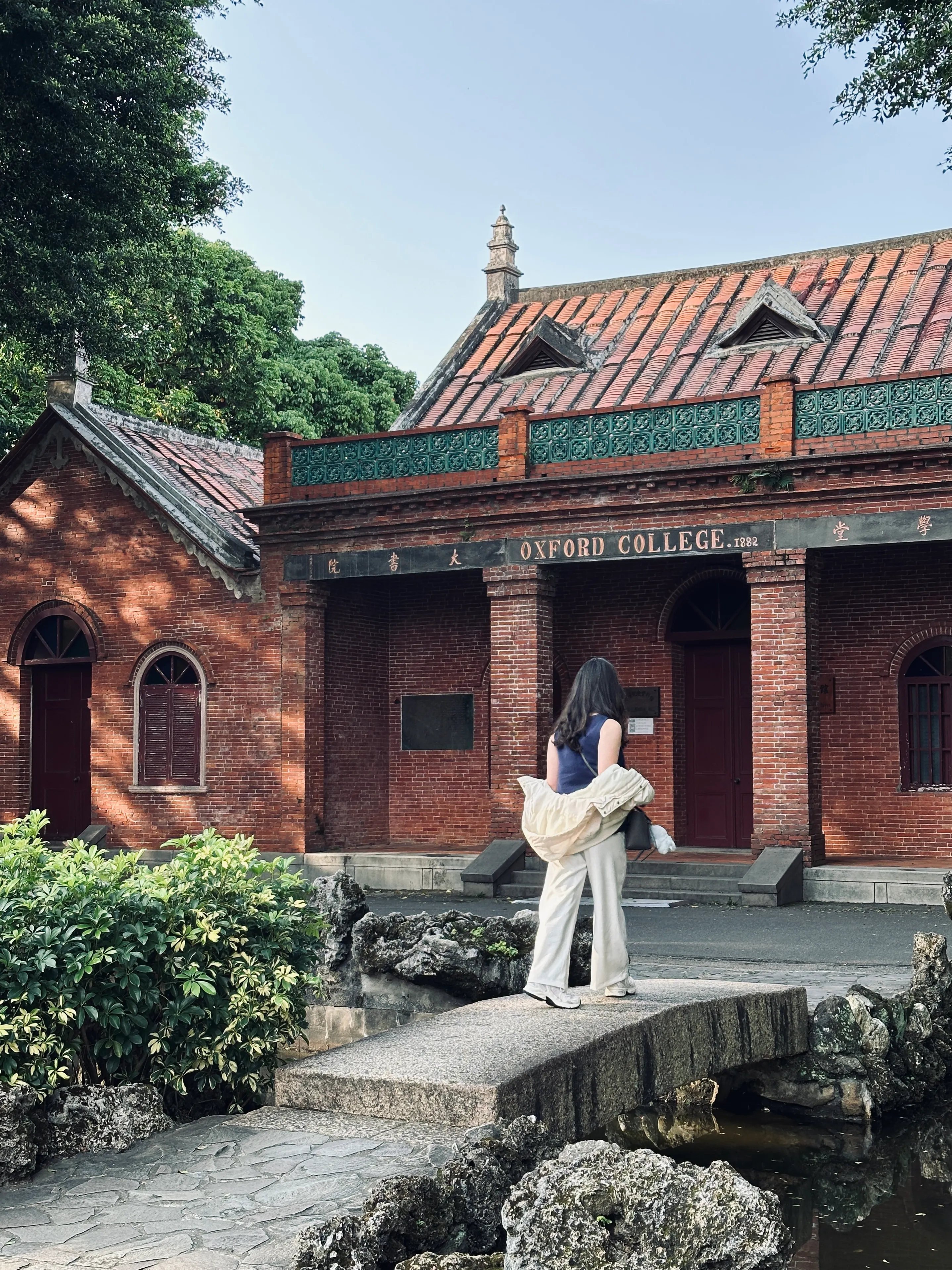 Xplore Taipei! — city, nature, and everything in between (by @xplorewithjess) bm813a
