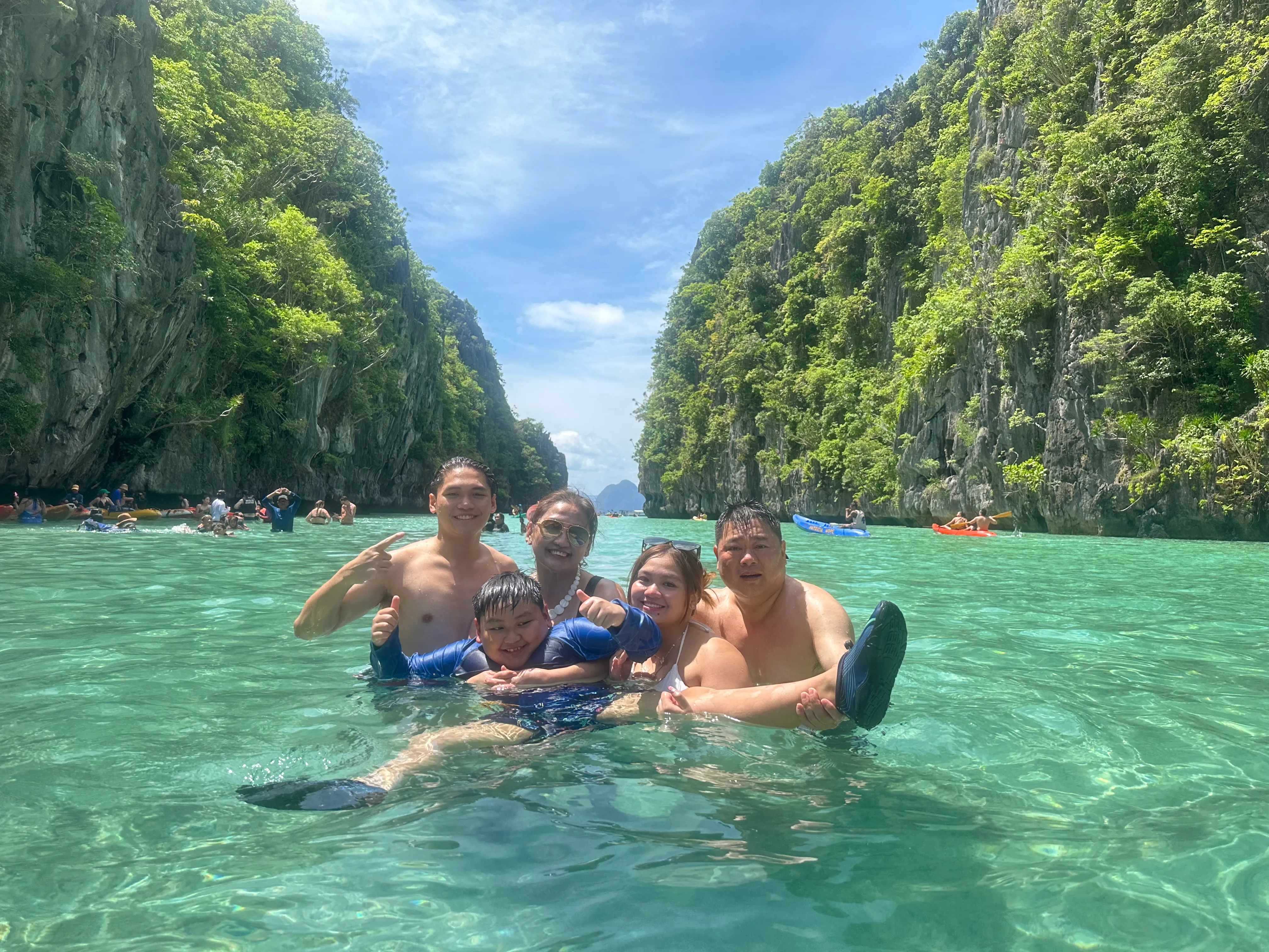 Family Getaway at El Nido 71wejq