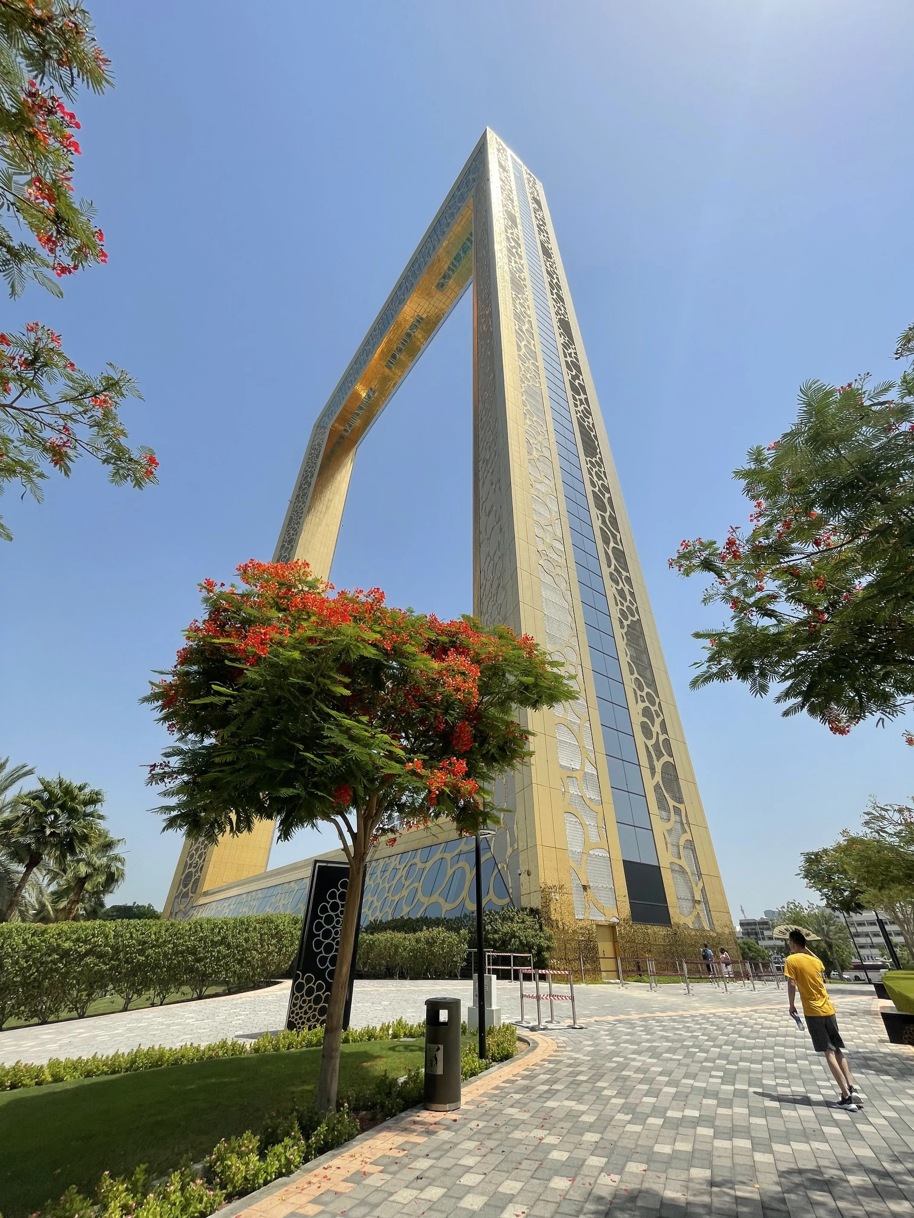 Dune It Right: Family Dubai Trip lc52d8