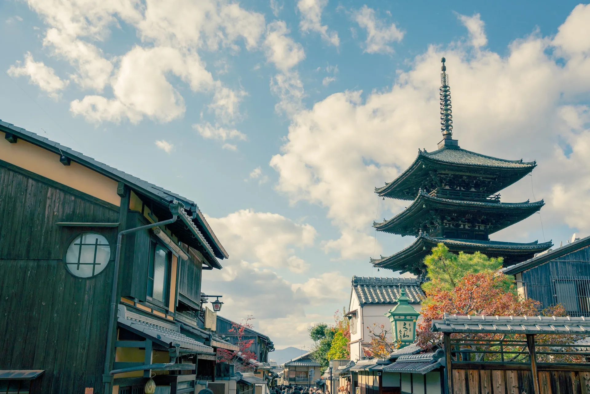 A Journey Through Time and Tradition: Four Days in Kyoto rroqur