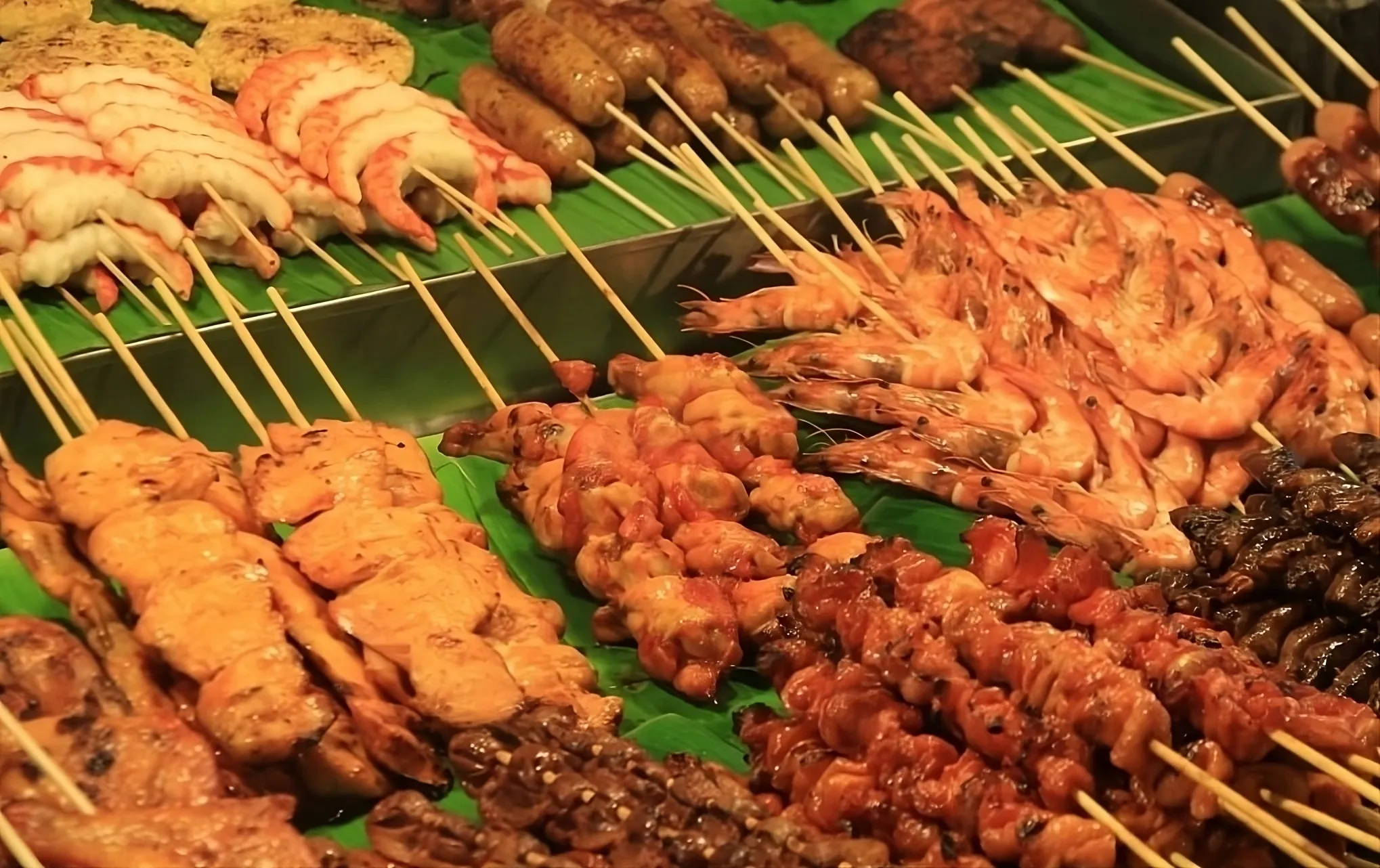 Phuket Adventure: 3 Days of Thrills and Tranquility zg305y