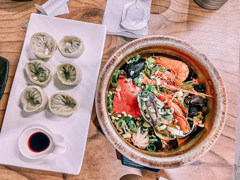 Top Places To Eat In Jeju yfsh8x