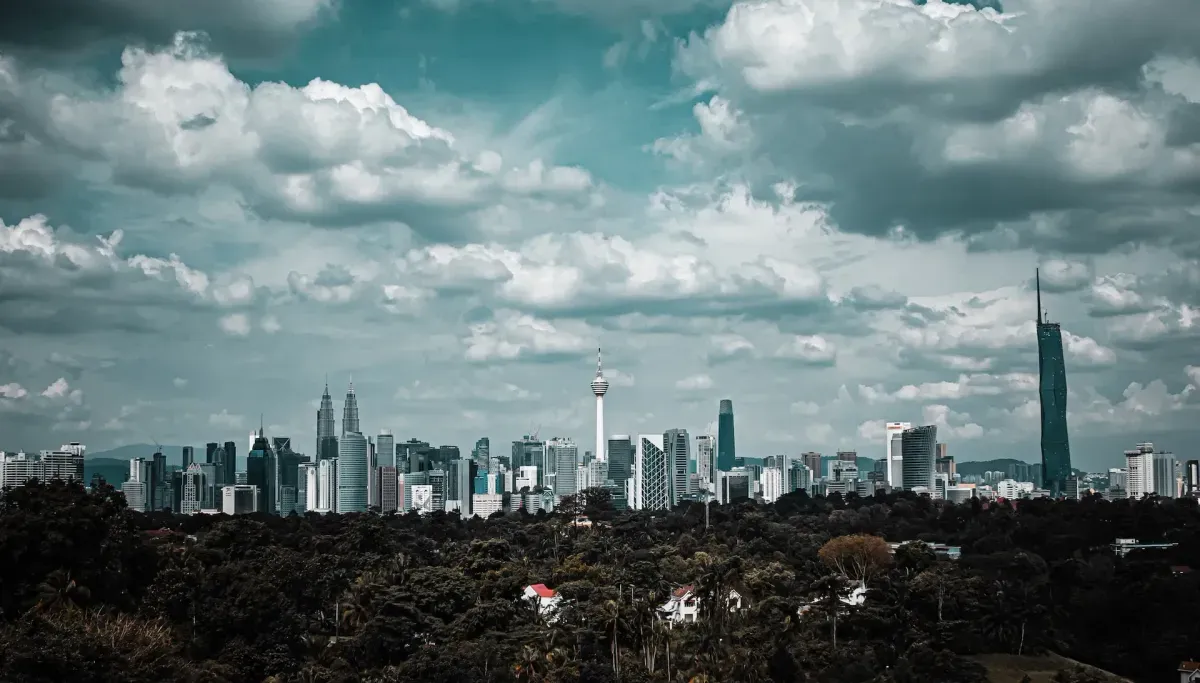 https://api.holicay.com/uploads/large_016b82a6-webp-adli-shahnaz-fEfbaMXq0N8-unsplash.webp