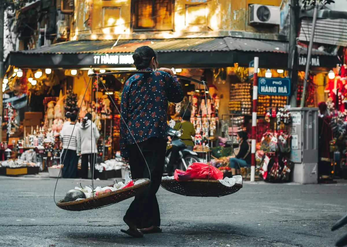 https://api.holicay.com/uploads/large_1fb585c8-webp-pexels-l%C3%AA-%C4%91%E1%BA%A1t-10506068.webp