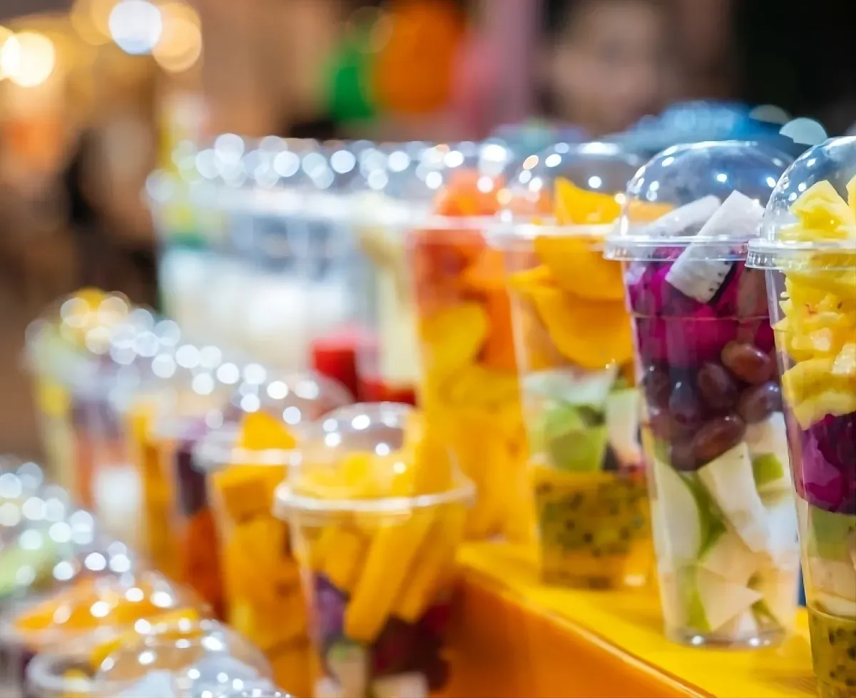 https://api.holicay.com/uploads/large_4a10fe57-webp-stock-photo-close-up-mix-fruit-in-plastic-cup-smoothies-mix-fruits-chiang-mai-night-bazaar-market-thailand-1223199757-transformed-transformed.webp