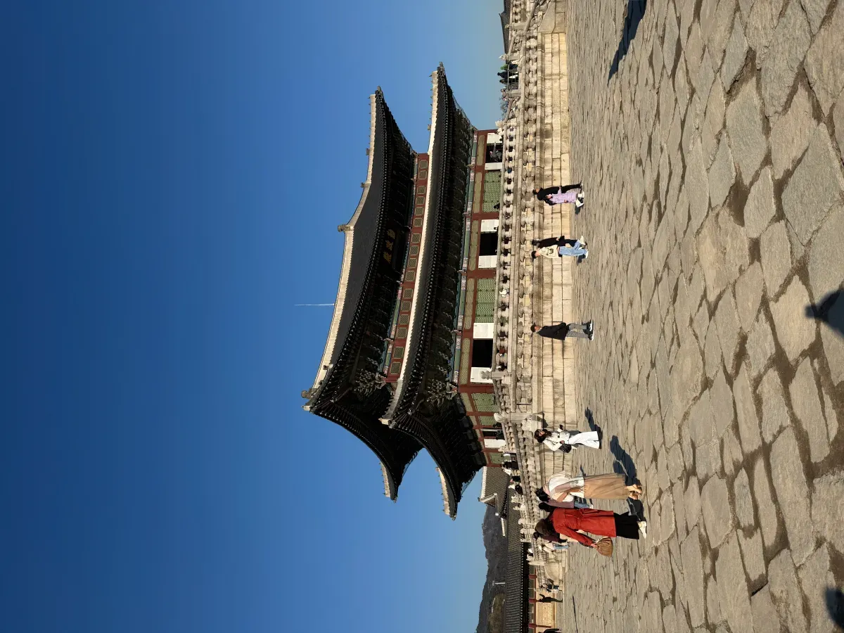 https://api.holicay.com/uploads/large_IMG_5012_96297fb75a.webp