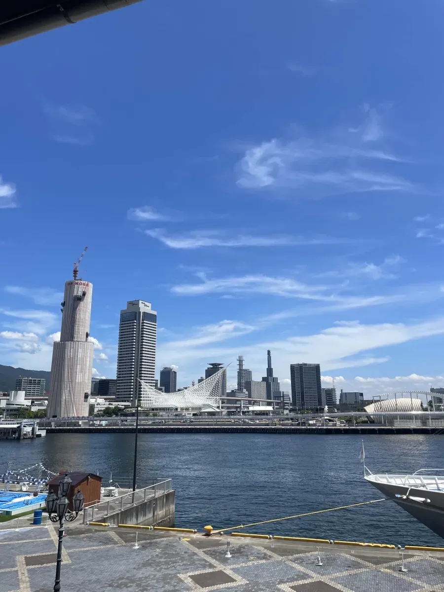 https://api.holicay.com/uploads/large_KOBE6_69979264c2.webp
