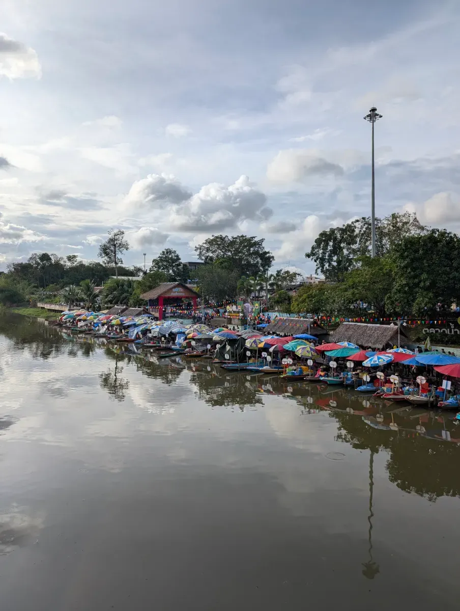 https://api.holicay.com/uploads/large_PXL_20241227_093924769_da4773b8d6.webp