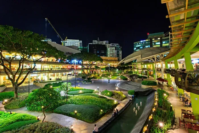 https://api.holicay.com/uploads/medium_e7af9aaf-webp-Ayala%20Center%20Cebu.webp