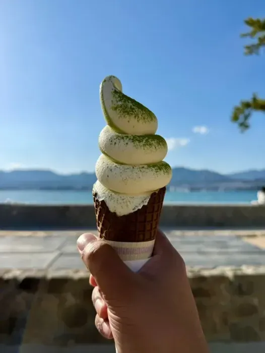 https://api.holicay.com/uploads/medium_hiroshima7_8fc64b0c83.webp
