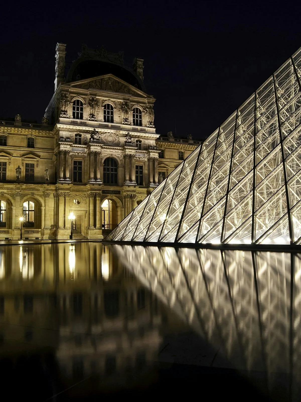 A Taste of Paris: Iconic Sights & Hidden Gems ywzz1f